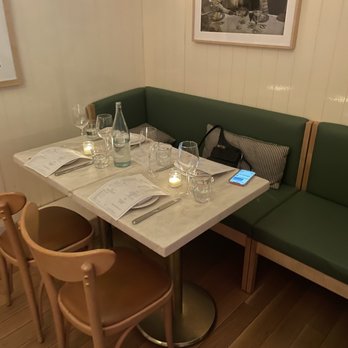 La Pecora Bianca Midtown - Inside, our table in the back corner. Very cozy - Italian Near Me - New York, New York La Pecora Bianca Midtown - Inside, our table in the back corner. Very cozy - Italian Near Me - New York, New York