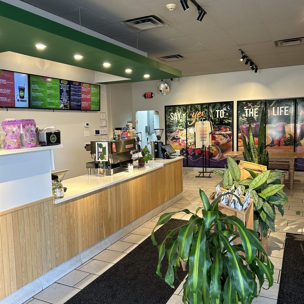 Maha Juice Bar - Inside atmosphere - Juice Bars & Smoothies Near Me - Norwood, Massachusetts Maha Juice Bar - Inside atmosphere - Juice Bars & Smoothies Near Me - Norwood, Massachusetts