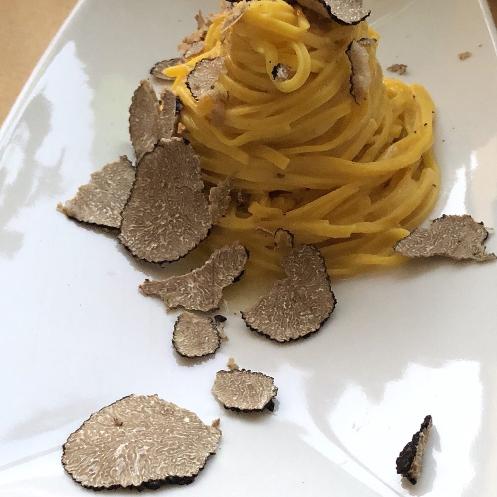 Tagliolini with fresh black truffle,