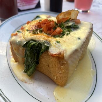 Maxie's - Eggs Benedict Box - Breakfast & Brunch Near Me - Las Vegas, Nevada