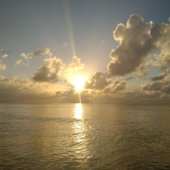 Marriott Grand Cayman - Resorts Near Me - Salinas, California