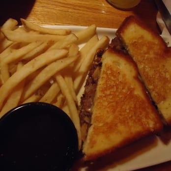 Applebee's Grill + Bar - Roast Beef-Mushroom-Bacon Melt - American Near Me - Lodi, California Applebee's Grill + Bar - Roast Beef-Mushroom-Bacon Melt - American Near Me - Lodi, California