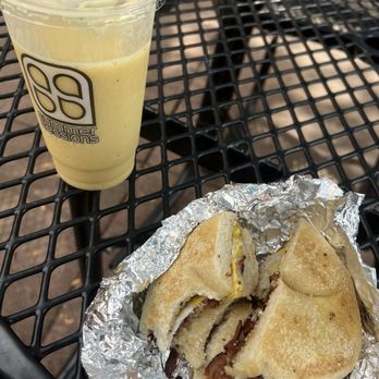 NOA Cafe - Cafes Near Me - Portsmouth, New Hampshire