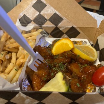Waffle & Bubble - Chipotle Mayo Chicken Box - Bubble Tea Near Me - Union City, New Jersey Waffle & Bubble - Chipotle Mayo Chicken Box - Bubble Tea Near Me - Union City, New Jersey