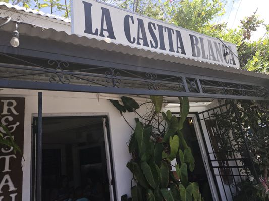 La Casita Blanca by null