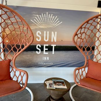 The Sunset Inn - Lobby - Hotels Near Me - Islamorada, Florida The Sunset Inn - Lobby - Hotels Near Me - Islamorada, Florida