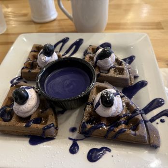 YogurStory - Ube Waffle - Pancakes Near Me - Honolulu, Hawaii