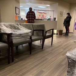 Orange County Heart Institute & Research Center - Lobby of office that poor man at the counter waited 15 minutes until he was acknowledged.