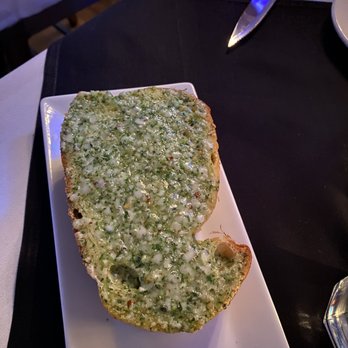 Peter's Inn - Garlic bread - New American Near Me - Baltimore, Maryland