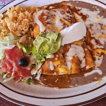 Casa Lupe Mountain View - Enchiladas California - Mexican Near Me - Mountain View, California