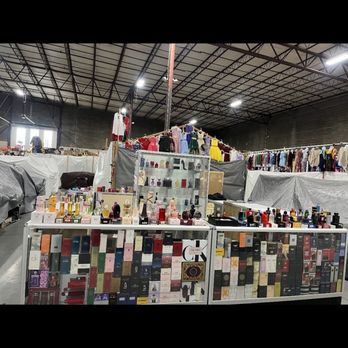US-1 Flea Market - Buscan a Yolanda para perfumes originales - Flea Markets Near Me - Elkridge, Maryland US-1 Flea Market - Buscan a Yolanda para perfumes originales - Flea Markets Near Me - Elkridge, Maryland