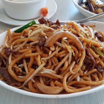 Bayview Kitchen - Fried udon with beef - Chinese Near Me - Richmond Hill, Ontario