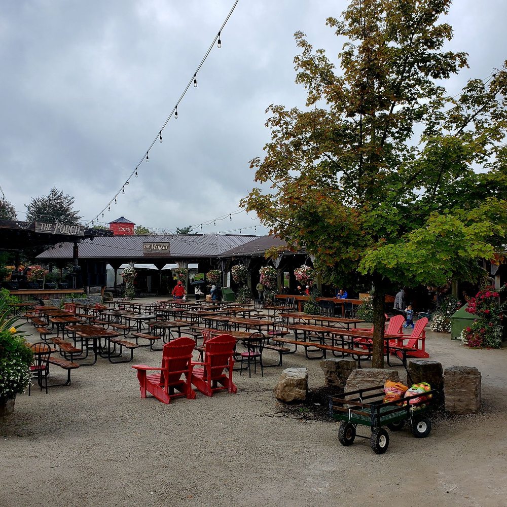 Chudleigh's - Restaurant area - Farmers Market Near Me - Halton Hills, Ontario Chudleigh's - Restaurant area - Farmers Market Near Me - Halton Hills, Ontario