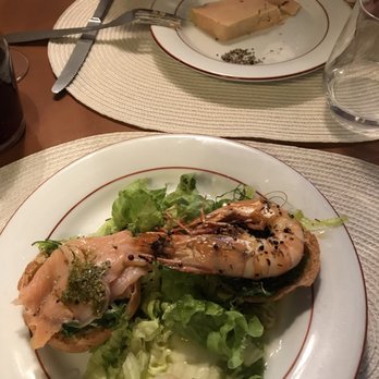 L'Auberge des Deux Ponts - French Near Me - Paris, 75