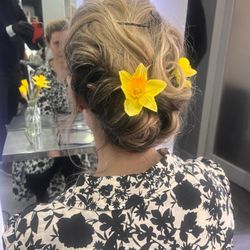 Guy Kremer Salon - The version of wedding up do at Guy Kremer.