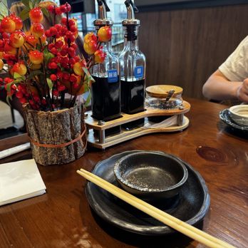 Yu's Noodle Shop - Condiments and very pretty place settings. Could do with upgrading the quality of their chopsticks. Had a few splinters. - Chinese Near Me - Lone Tree, Colorado Yu's Noodle Shop - Condiments and very pretty place settings. Could do with upgrading the quality of their chopsticks. Had a few splinters. - Chinese Near Me - Lone Tree, Colorado