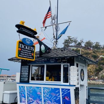 Green Pier - Landmarks & Historical Buildings Near Me - Avalon, California Green Pier - Landmarks & Historical Buildings Near Me - Avalon, California