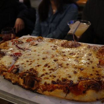 16C - Pizza Near Me - Quincy, Massachusetts