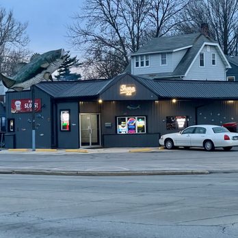 Shore 22 - Beer Bar Near Me - Decatur, Illinois