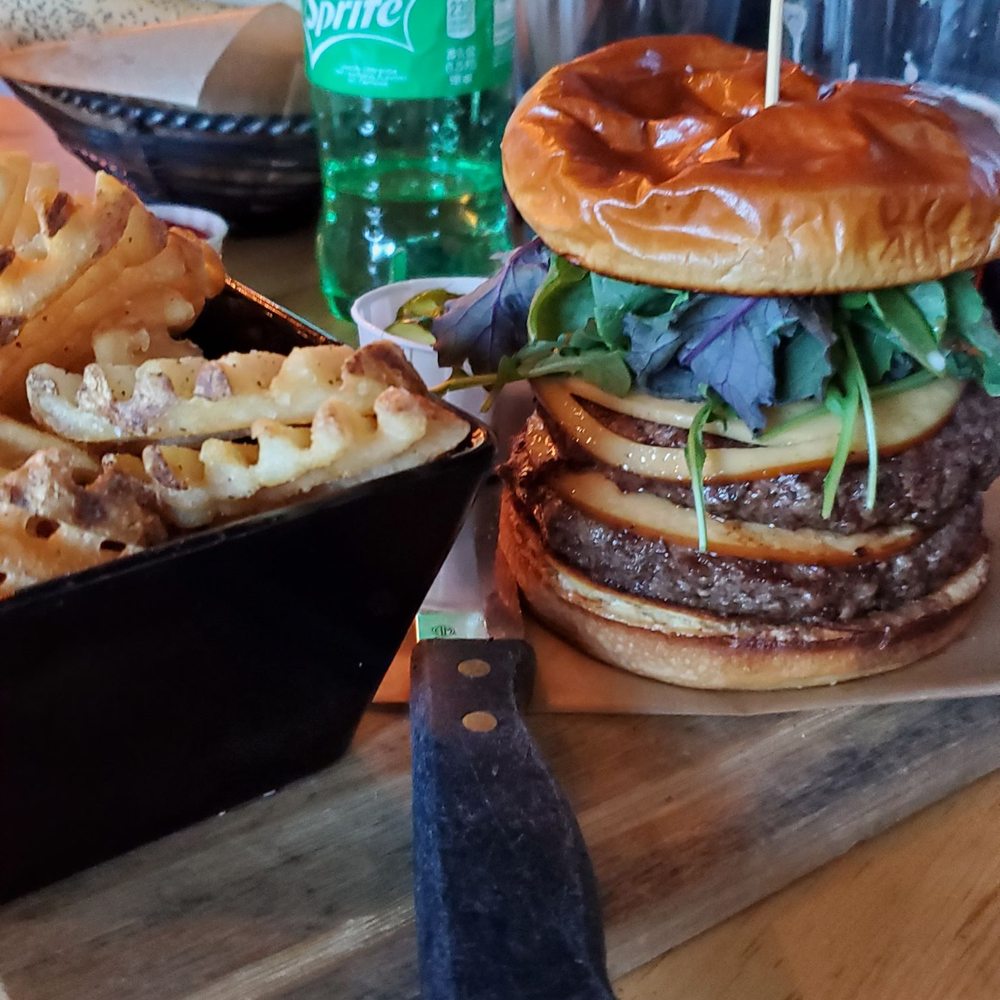 Mammoth Brewing - Double Burger - Breweries Near Me - Mammoth Lakes, California Mammoth Brewing - Double Burger - Breweries Near Me - Mammoth Lakes, California