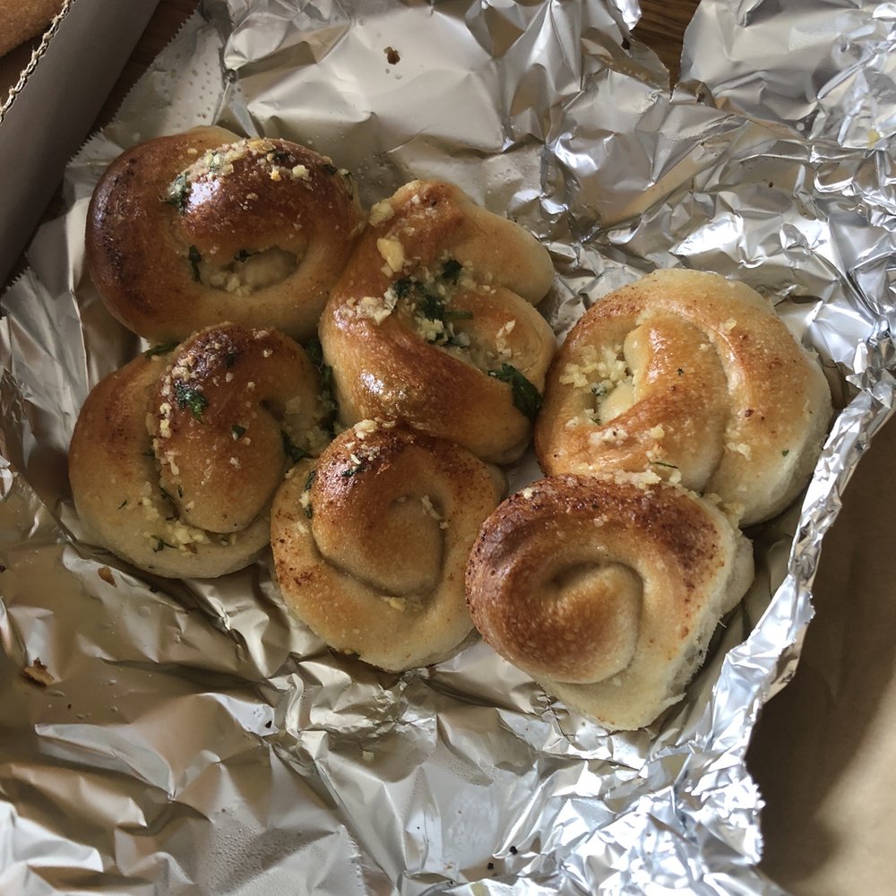 J.R. Pizzeria - Garlic knots - Pizza Near Me - Brooklyn, New York
