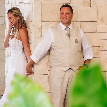 Santiago Gabay Photography - First look, not look - Session Photography Near Me - Cancún, ROO Santiago Gabay Photography - First look, not look - Session Photography Near Me - Cancún, ROO