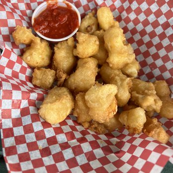 Kelly's Tap House Bar and Grill - cheese curds with marinara - Bars Near Me - Red Wing, Minnesota Kelly's Tap House Bar and Grill - cheese curds with marinara - Bars Near Me - Red Wing, Minnesota