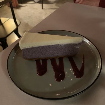 Restaurant am Brillantengrund - Ube Cheesecake - Filipino Near Me - Vienna, 9