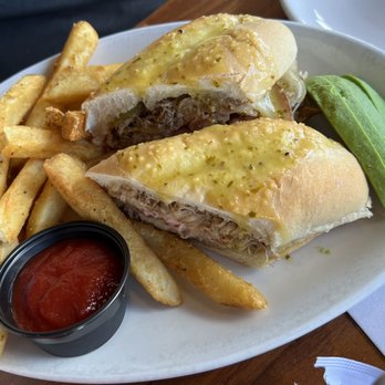 Restaurant 604 - Cuban Sandwich - Breakfast & Brunch Near Me - Honolulu, Hawaii