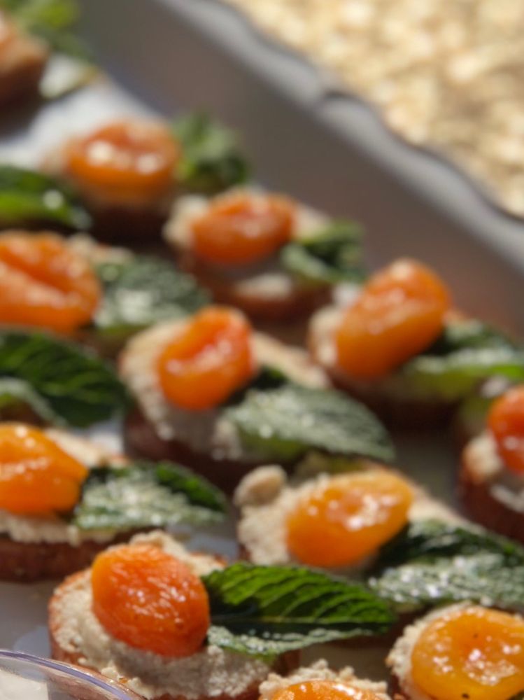 MUSTARD SEED CATERING COMPANY Updated September 2024 79 Photos & 26