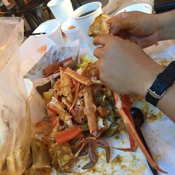 Corn N' Crab - Cajun/Creole Near Me - Canoga Park, California
