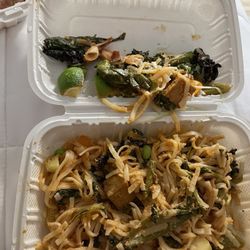 Wild Ginger - Apparently this is the Chicken pad Thai