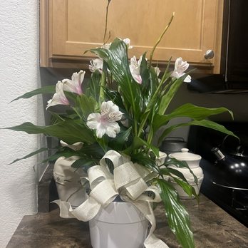 Crismon's Flowers - Florists Near Me - Mesa, Arizona
