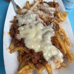 Chili cheese fries
