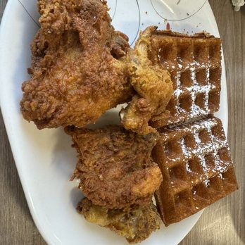 Hungry Fox - Chicken waffle - Breakfast & Brunch Near Me - North Hollywood, California Hungry Fox - Chicken waffle - Breakfast & Brunch Near Me - North Hollywood, California