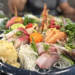 Fuji Sushi - Sashimi combo