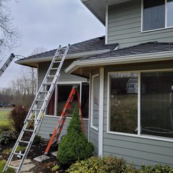Sapphire Gutter - Gutter installation taking place in Stanwood.