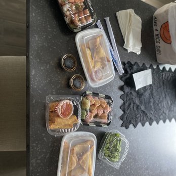Sushi Ushi - Yumminess - Sushi Bars Near Me - Valrico, Florida Sushi Ushi - Yumminess - Sushi Bars Near Me - Valrico, Florida