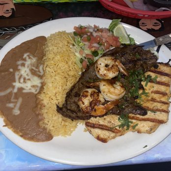 El Potro Mexican Grill - Tres Compadres Combo - Mexican Near Me - Malden, Massachusetts