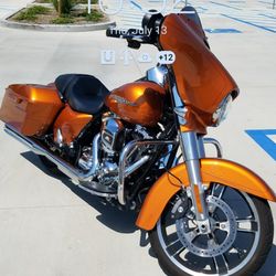 Legacy Cycles - 2015 (color) Amber Wiskey HD
Street Glide Special