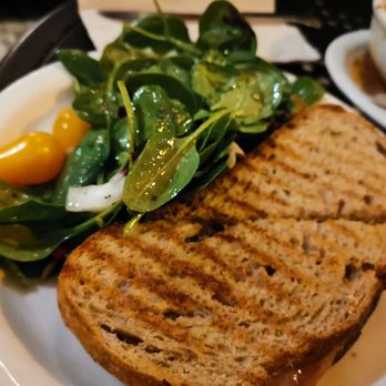 Urth Caffé-Pasadena - Cafes Near Me - Pasadena, California