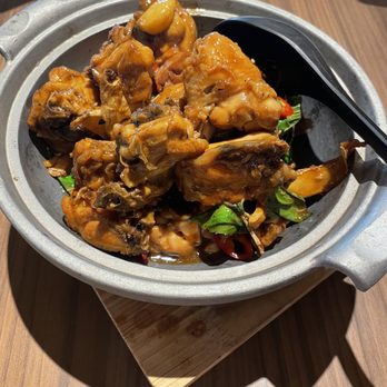 Hoja - Three-cup chicken - Taiwanese Near Me - Richmond Hill, Ontario