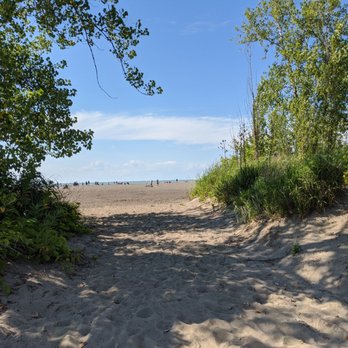Headlands Beach State Park - Lakes Near Me - Mentor, Ohio
