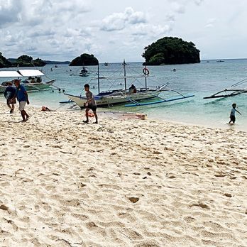 Ilig-Iligan Beach - Beaches Near Me - Malay