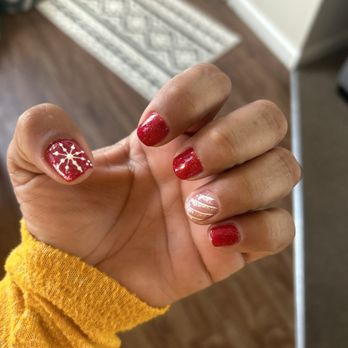 World Nails & Spa - L - Nail Salons Near Me - Dinuba, California