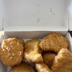 McDonald's - nuggets.. NO sauce.