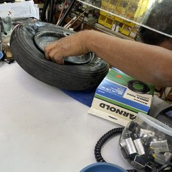 Garvanza Hardware - "Ziggy" helping me out