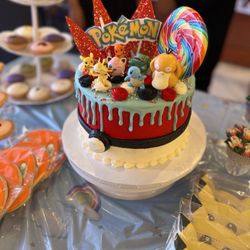 Cupcake Sisters - Look at this Pokemon themes cake!