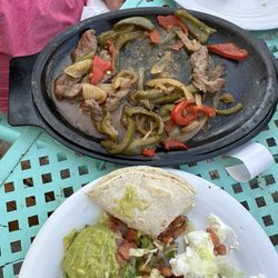 Two Drunken Goats - Cold fajitas