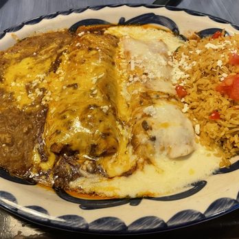 Pappasito's Cantina - Enchiladas (1 beef, 1 chicken tinga) - Tex-Mex Near Me - Fort Worth, Texas Pappasito's Cantina - Enchiladas (1 beef, 1 chicken tinga) - Tex-Mex Near Me - Fort Worth, Texas